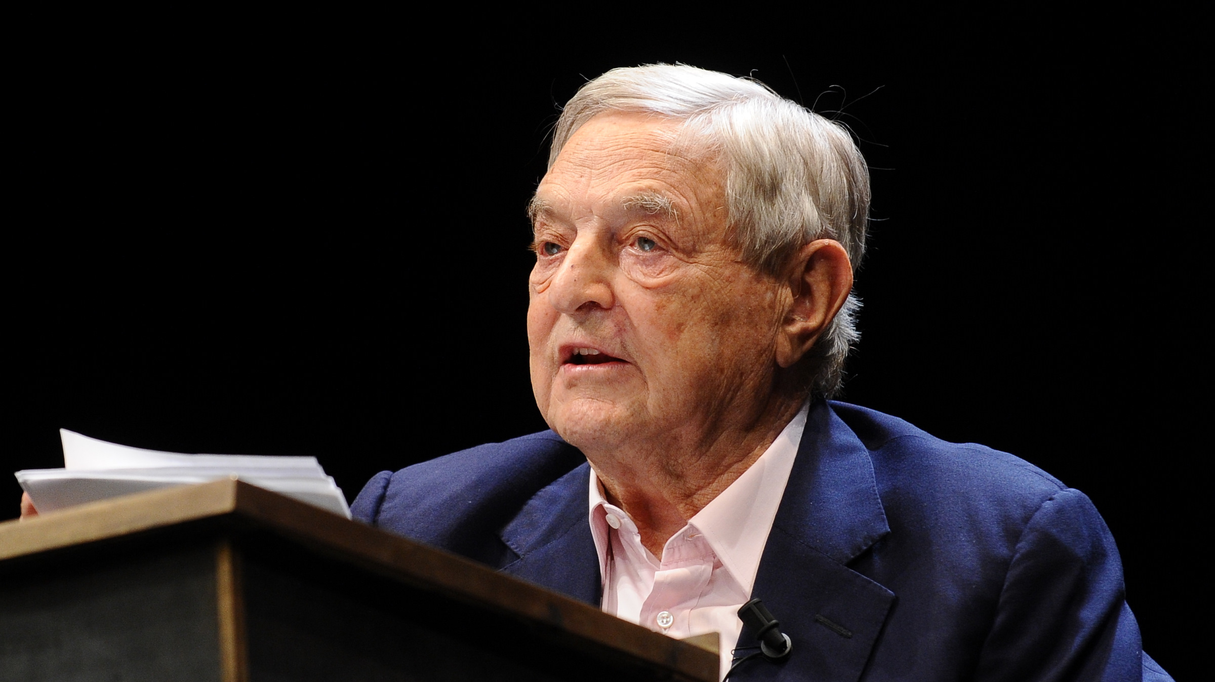 Top 10 People in the US That Became Rich after Investing